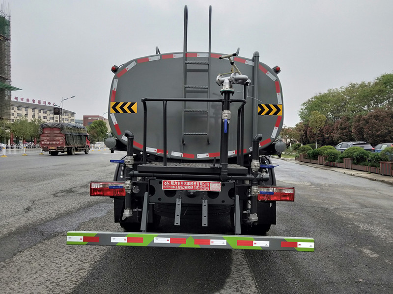 15方灑水車(chē) 15方灑水車(chē)