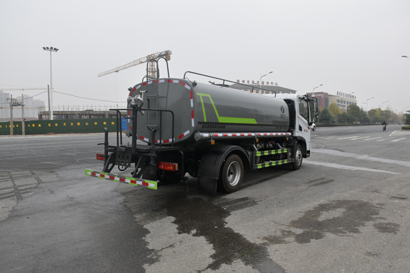 10噸灑水車(chē)大約多少錢(qián)-10噸灑水車(chē)價(jià)格-湖北盈通 10噸灑水車(chē)大約多少錢(qián)-10噸灑水車(chē)價(jià)格-湖北盈通