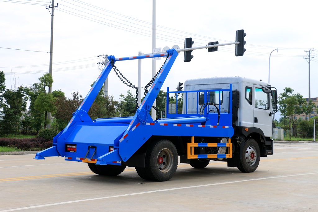 東風(fēng)D9擺臂式垃圾車(chē)